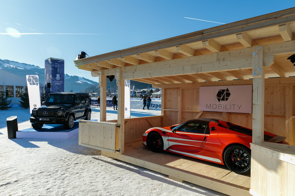 GP Mobility Haus mit Auto beim Snow Polo World Cup Kitzbühel