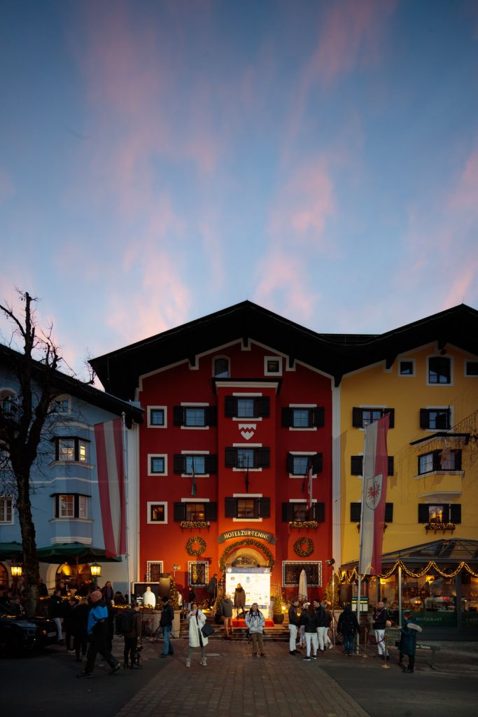 Hotel zur Tenne in Kitzbühel am Abend