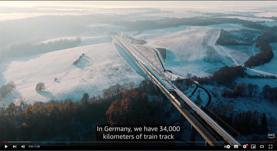 Luftaufnahmen von Bahnlinien in Deutschland und der Schweiz mit Flug einer Drohne für satellitengestützte Auswertung von Schäden